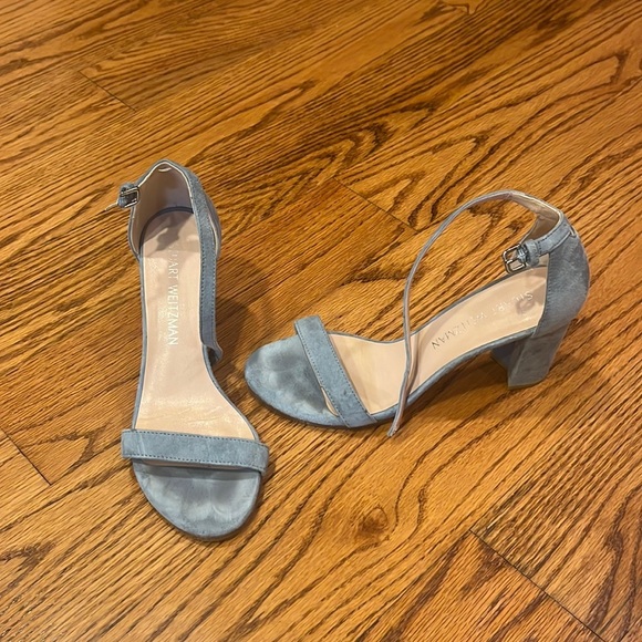 Stuart Weitzman Woman’s Blue Heels Size 5.5 - Picture 1 of 7